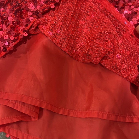 Cat and jack girls size large 10 to 12 and red used with some flaws on back side - Picture 8 of 10